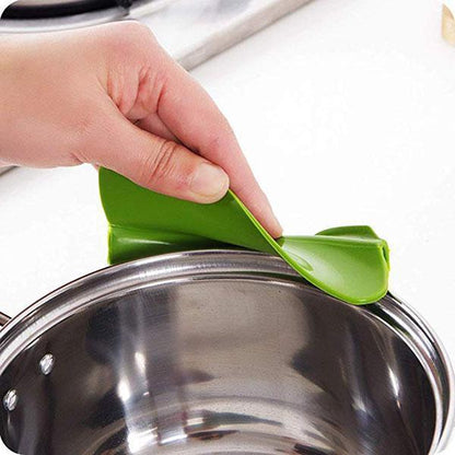Anti-spill Kitchenware Deflector